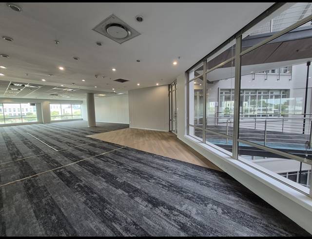 834M² OFFICE TO LET IN SANDTON CENTRAL